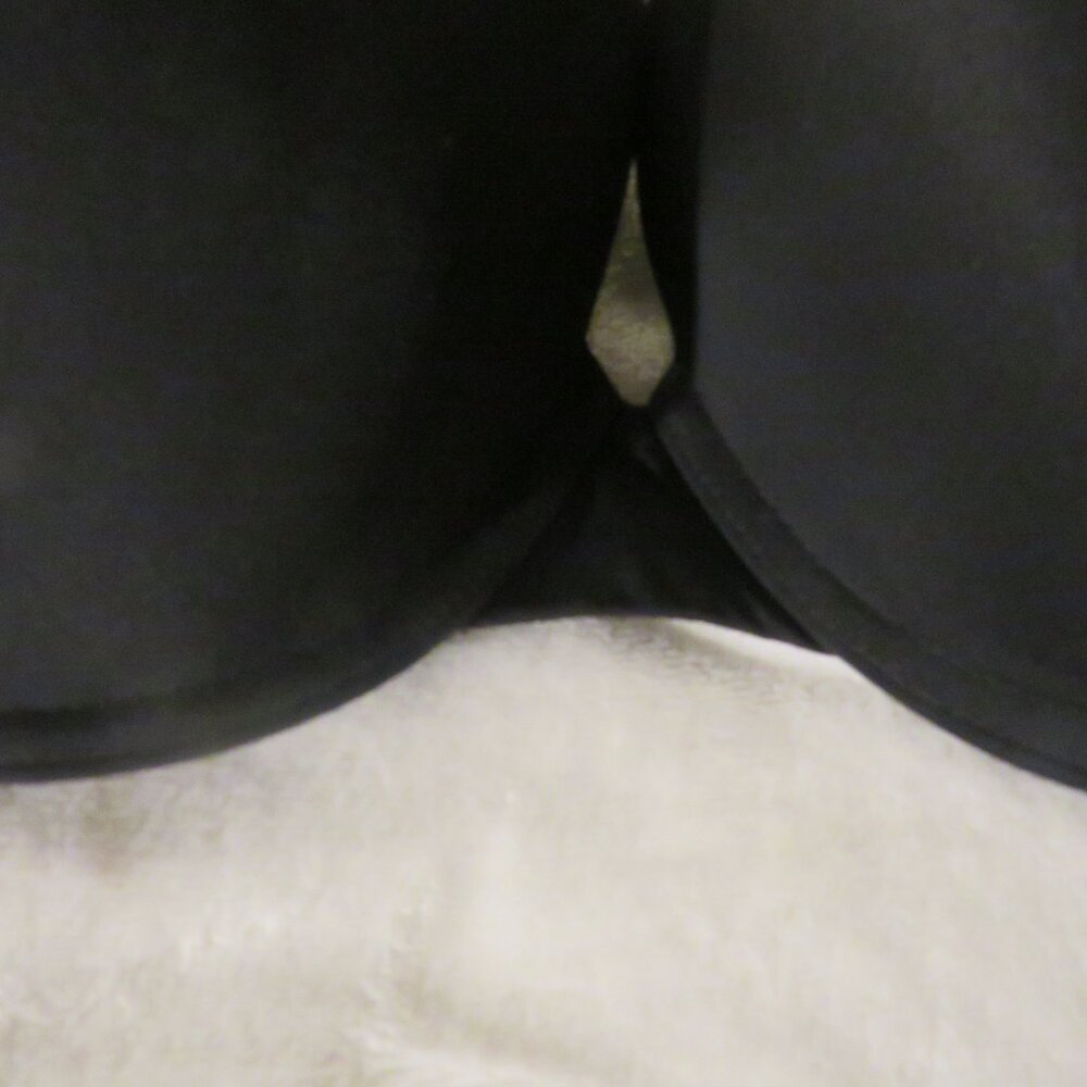 Victoria's Secret Black T-Shirt Push Up Bra 34DDD - Picture 2 of 5